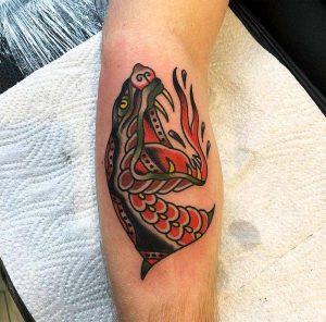 Hilde Neunteufel Tattoo Schlangenkopf