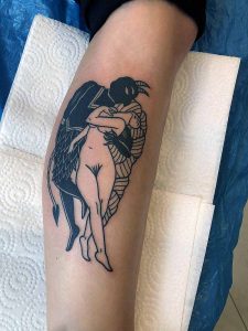 Hilde Neunteufel Tattoo mit Frau und Teufel