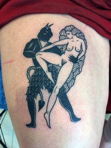 Hilde Neunteufel Tattoo mit erotischer Frau