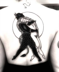 Tattoo mit Teufel und Frau. Tattoo Studio Wien 1070